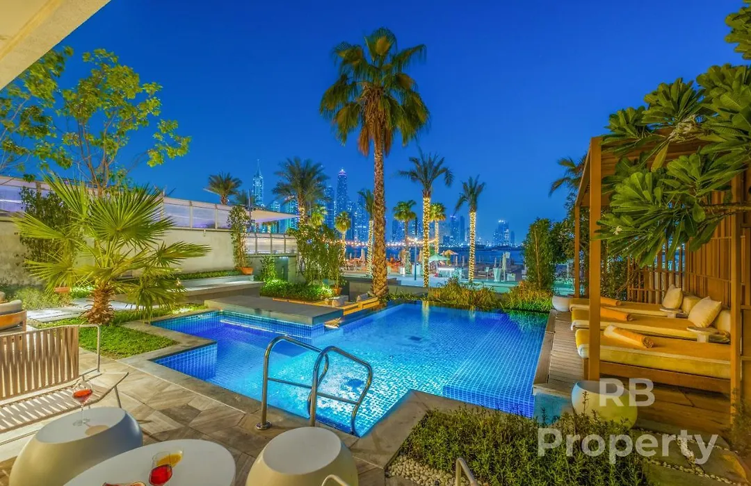 Five Palm Beach Villa -Private Pool & Roopftop Jacuzzi, 3-Level, By Exclusive Holiday Homes-1