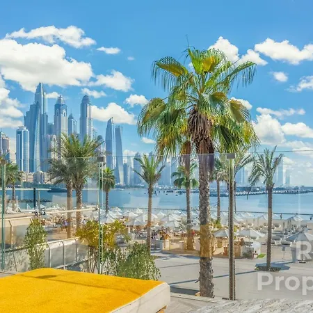 Five Palm Beach Villa -Private Pool & Roopftop Jacuzzi, 3-Level, By Exclusive Holiday Homes-2